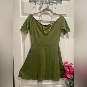 Hearts & Hips Women's Off Shoulder Dress Size L